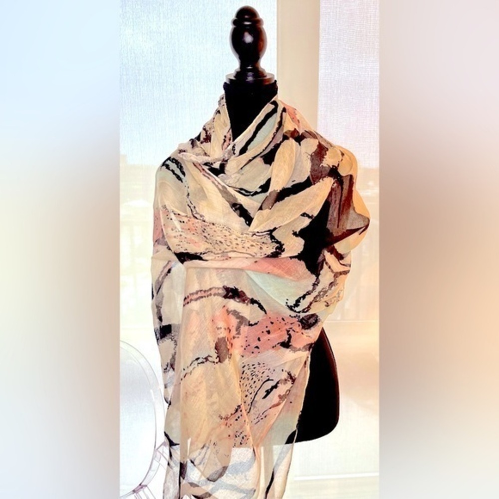 🆕 Multicoloured pashmina / large scarf. Very lightweight.